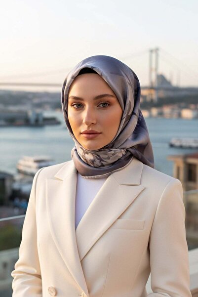 Vissona % 57 İPEK % 43 VİSKON Twill İpek Çiçek Desenli Gümüş Renkli 90x90 Dik...