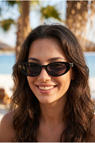 MONAL EYEWEAR نظارات شمسية نسائية من G/G موديل شعبي بإطار بيضاوي وحماية كاملة...