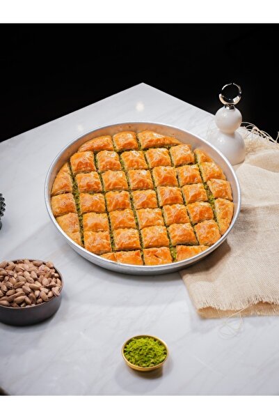Koçak Baklava Kuru Baklava 2 Kg'lık Tepsi ( 40-45 Dilim. Fiyata Tepsi Bedeli ...