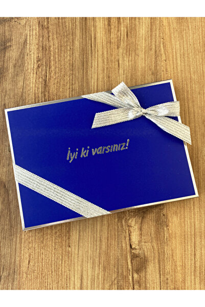 Hepsi Enteresan Lacivert Kutuda Öğretmenlere Özel Moral Çikolatası, İyi ki Va...