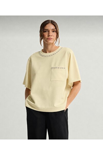 yasse Kadın Modal Kumaş Cepleri Ve Yakası Taşlı Oversize Tişört