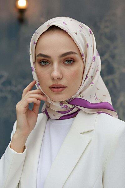 Vissona 100% Twill İpek Bordürlü Çıtır Çiçek Desenli Mürdüm Renkli 90x90 Diki...