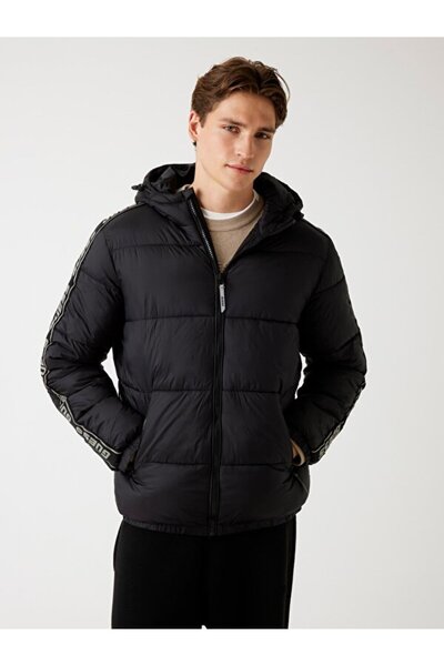 Guess Arlo Erkek Aktif Mont