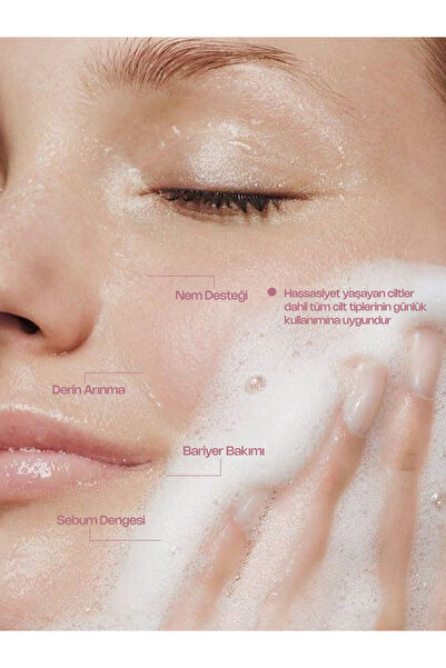 Hoito Yüz Temizleme Jeli 200ml-herbal Ingredients%14 Panthenol %2 Niacinamide%2 Hyaluronic Acid%1,5