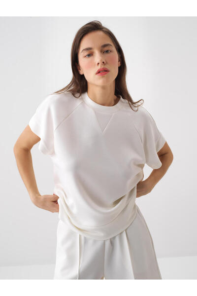 Xint Kadın Beyaz Modal Karışımlı Oversize Bluz
