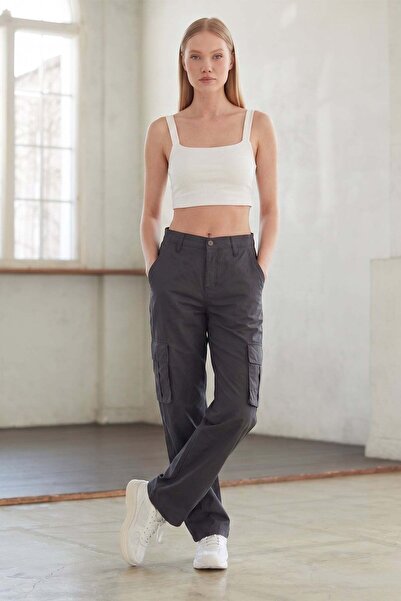 Fulla Moda Pantaloni din material parașuta cu buzunare cargo