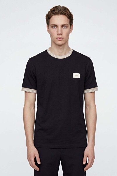 HAKKE Minimal Logo Detailed Crew Neck Men's T-Shirt