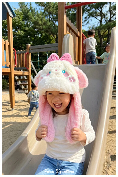 PIECE SIGNATURE Luxury, Fleece-Lined Plush Snapback Beanie for Girls (Ages 4-8)
