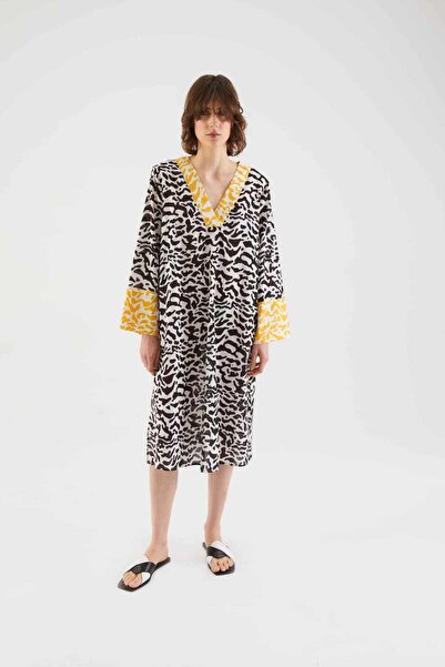 Roman V Yakalı Zebra Desenli Kimono Standart Renk Y2211022_089