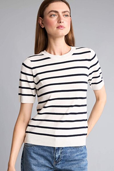 DeFacto Regular Fit Crew Neck Striped Short Sleeve Knitwear Sweater D6271Ax25Sm