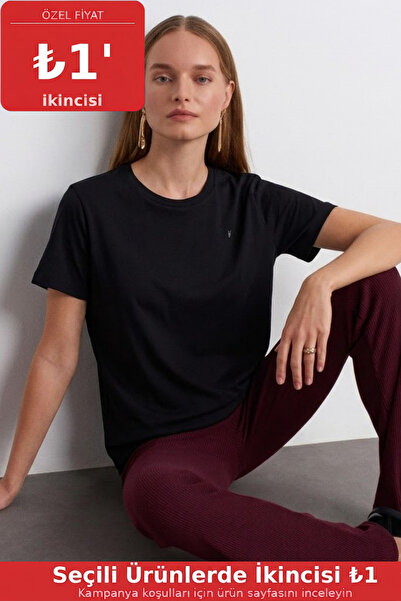 COMBİNE MİCHAİL Women's Comfort Fit Basic Black Loose T-Shirt