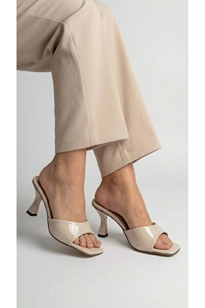 Luvesta Shoes LUVESTASHOES KARE BURUNLU TOPUKLU TERLİK