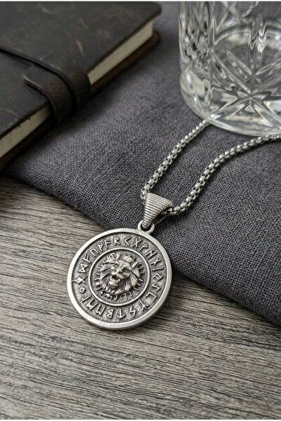 Velcari Minimalist Style Stainless Steel Men's Necklace with Lion Figure
