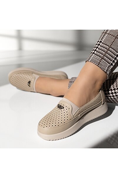 Modlet.ro Pantofi casual de damă bej cu platformă și perforații MOD14242