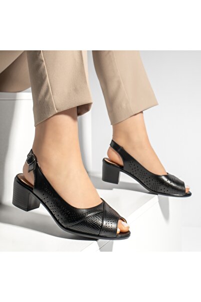Modlet.ro Women's black heeled sandals with strap MOD13341
