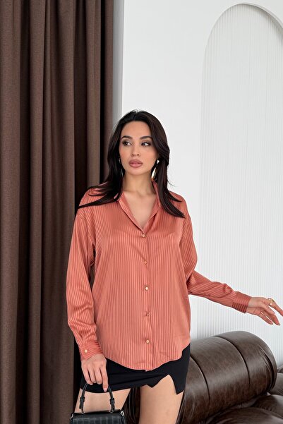 Serica Moda Tile Gold Button Detailed Pinstripe Satin Shirt