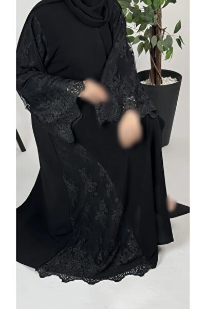 Rosana عباية النرجسية, عباية مزخرفة فاخرة