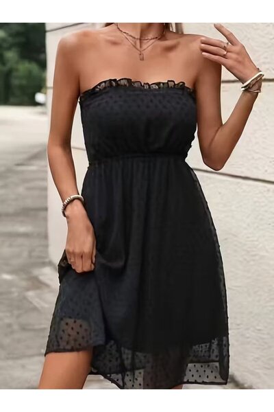 Wear Up فستان نسائي قصير من الشيفون بياقة مادونا مكشوفة الأكتاف ومزين بكرة قطيفة