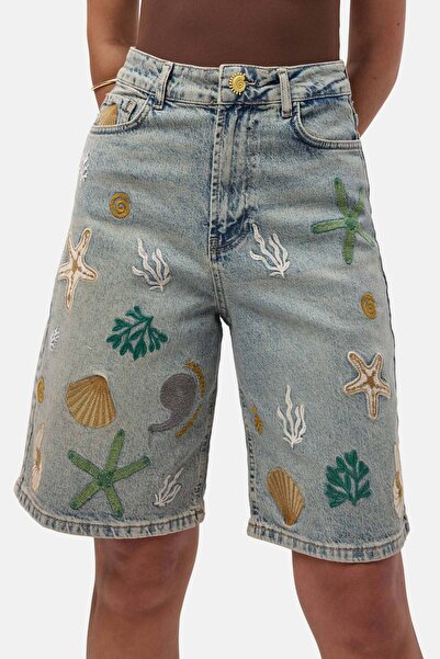 it's basic Women's Denim Color 4S6-65 Embroidered Special Design Bermuda Deni...