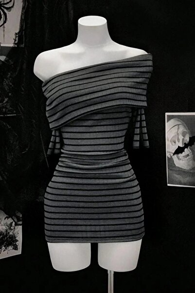 Karakedi Off-Shoulder Striped Short Sleeve Bodycon Dress