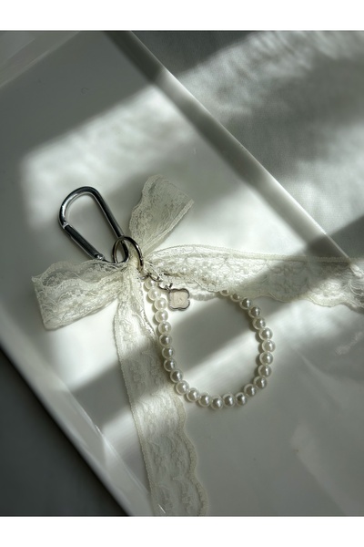 Handmade Ekru Dantel Kurdeleli İncili Yonca Figürlü Çanta Süsü Anahtarlık Coq...