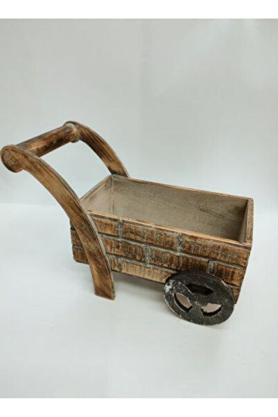 Genaric Wooden basket in the shape of a cart