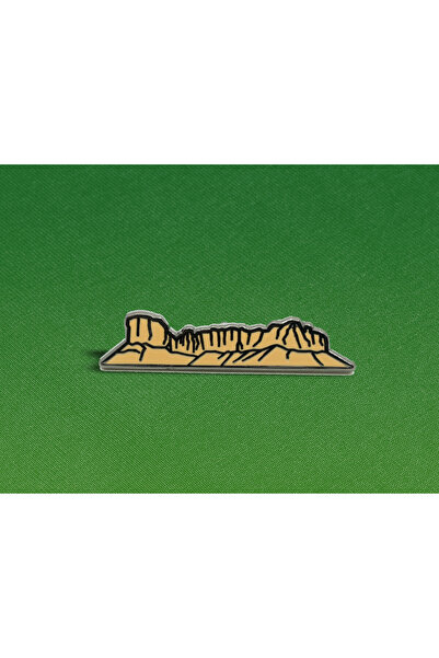 SKYPINZ Brooch - Mount Tuyok - Mounting Method - Pin