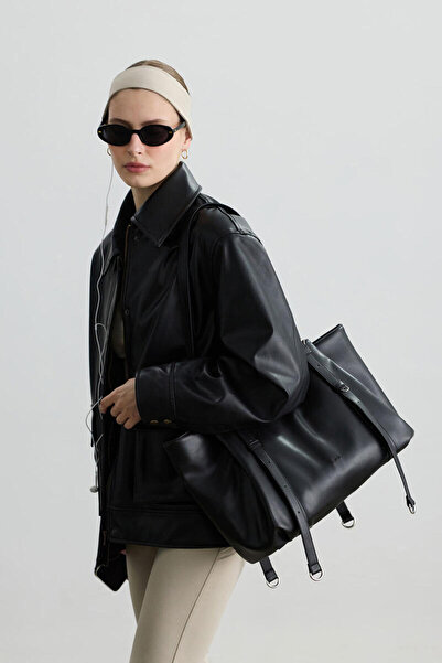 BE BLUE Black Buckle Shopper Leather Bag