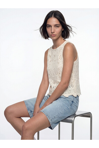 LC Waikiki White Crew Neck Lace Blouse