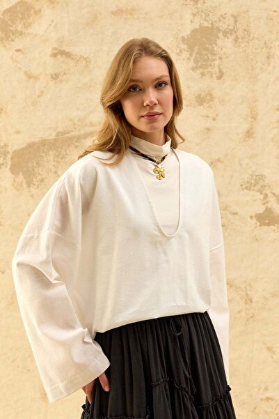 Ceylan Otantik White Organic Linen V-Neck Blouse
