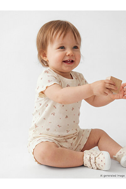 LC Waikiki Floral Baby Girl T-Shirt and Shorts