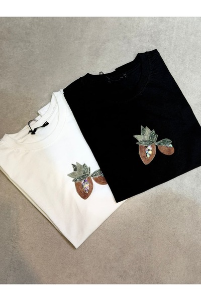 Nisam Badem Chain T-Shirt