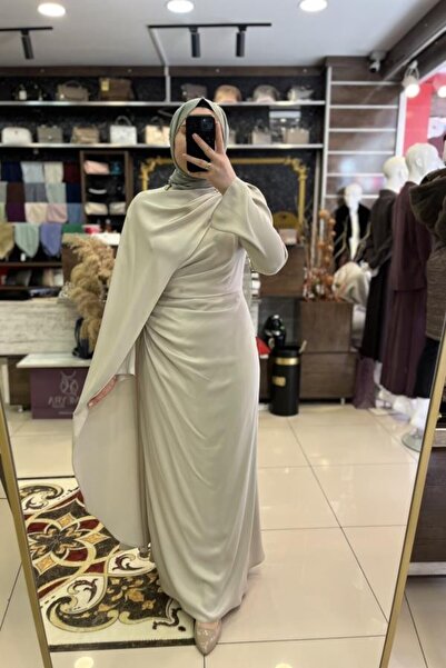 HÜMEYRA BUTİK Evening Dress with Stone and Shawl Detail on the Shoulder