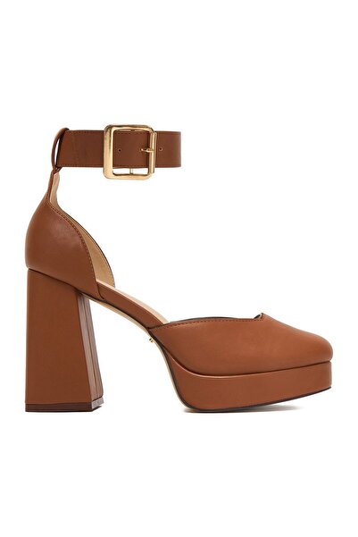 DeeZee Women's Pumps Brown