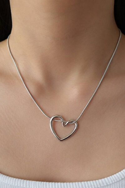 U&Gi Moda Minimal Silver Color Women's Steel Necklace with Heart Detail – Ele...