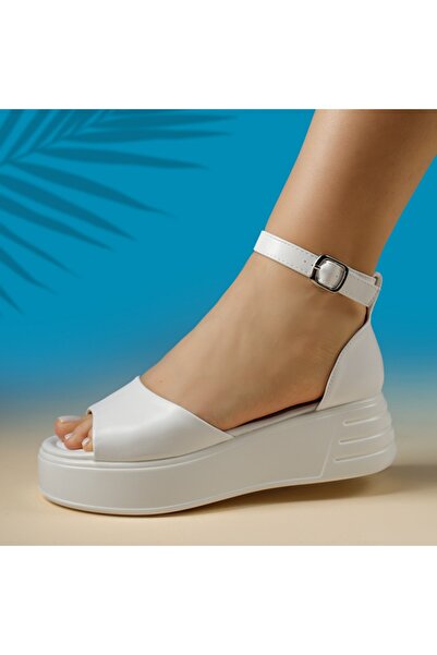 Modlet.ro Women's white platform sandals with a strap INA1