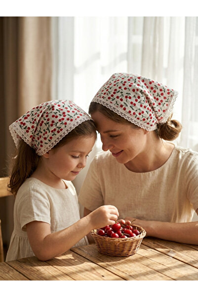 Mufincollection طقم باندانا من الدانتيل بنقشة الكرز من ماركة Mother Daughter ...