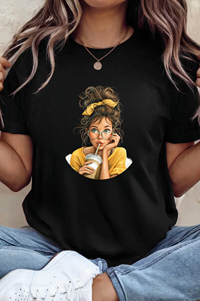 Sarah's Boutique Women's T-shirt – 100% cotton – Sip Girl