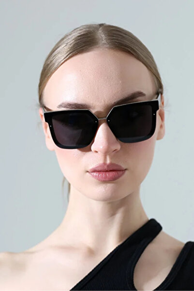 Violon Women's Black Frame Black Glass Sunglasses
