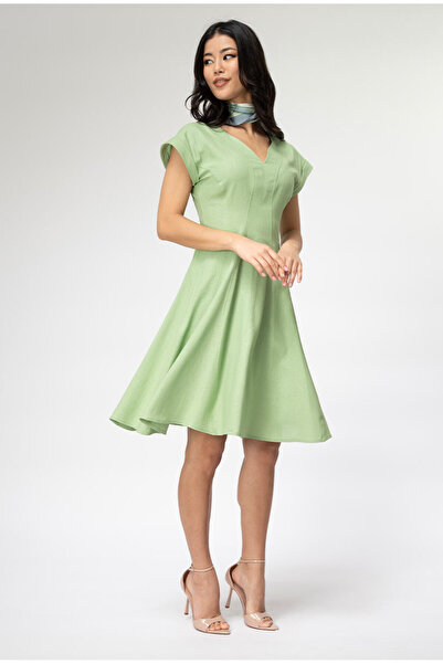 HERMOSA ROCHIE YANIRA