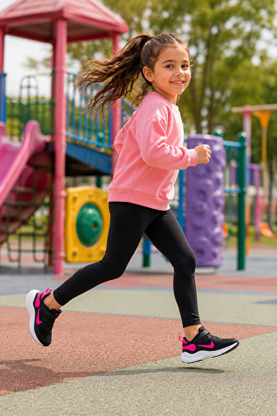 Nike Pantofi sport pentru fete Revolution Pink Black FB7690-002