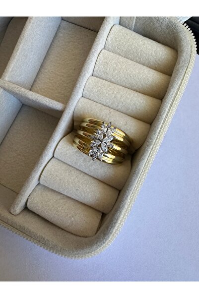 ringbox Gold Floral Row Ring