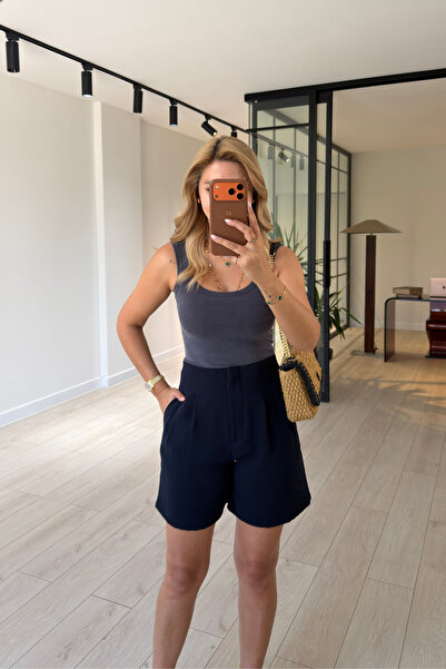 Sezgi Tekin Double Pleated High Waist Navy Blue Shorts