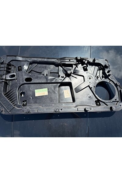 Ford Macara stanga usa Fiesta model 4usi ani 2008-2014 cod 8A61B045H17AH