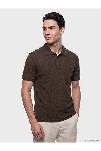 LC Waikiki Esvab • Modern & Distinctive Standartfit Men's T-Shirt with Turn-D...