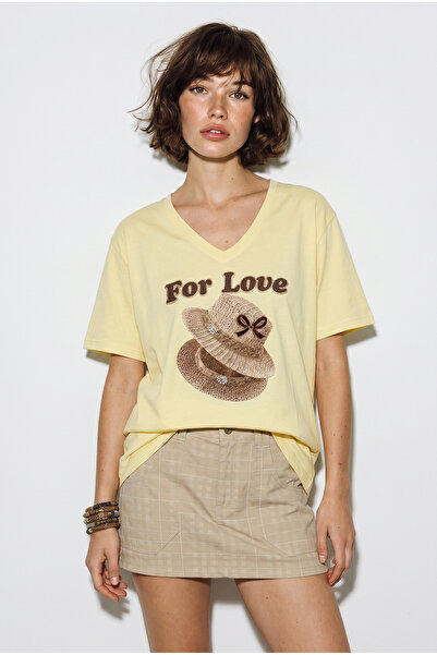 Bianco Lucci Women's V-Neck for Love Embroidery and Beading Oversized T-Shirt...