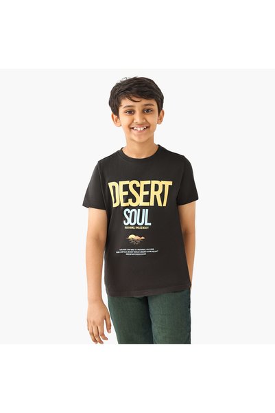 Juniors تي شيرت بطبعة جرافيكية وأكمام قصيرة
