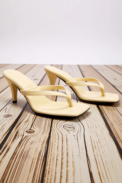BENERLY Flip-flops de damă cu vârf pătrat, cu toc mediu, din piele artificial...