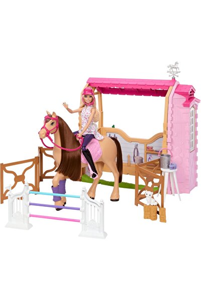 Barbie Ultimate Ahır Oyun Seti HXJ44