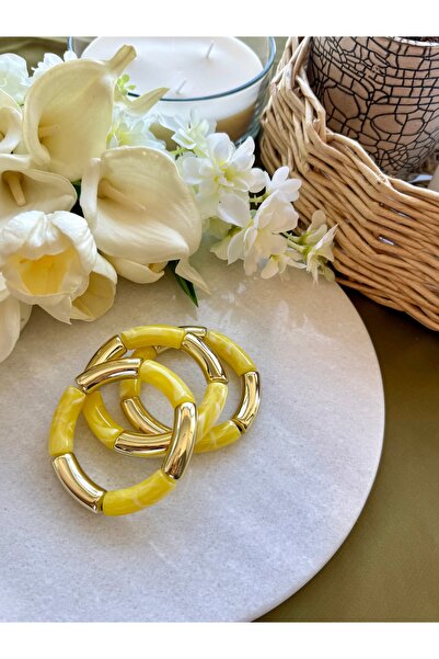 Merishe Jewerly سوار مطاطي من الأكريليك بنمط رخامي أصفر وخرز ذهبي
